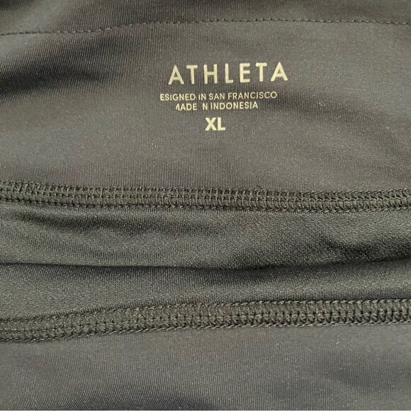 Athleta Navy Blue Floral Print Laser Run Short Sz-XL - Picture 5 of 10